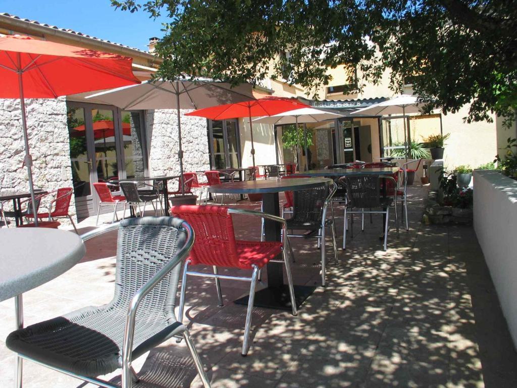 Hotel Les Persedes Lavilledieu  Exterior foto
