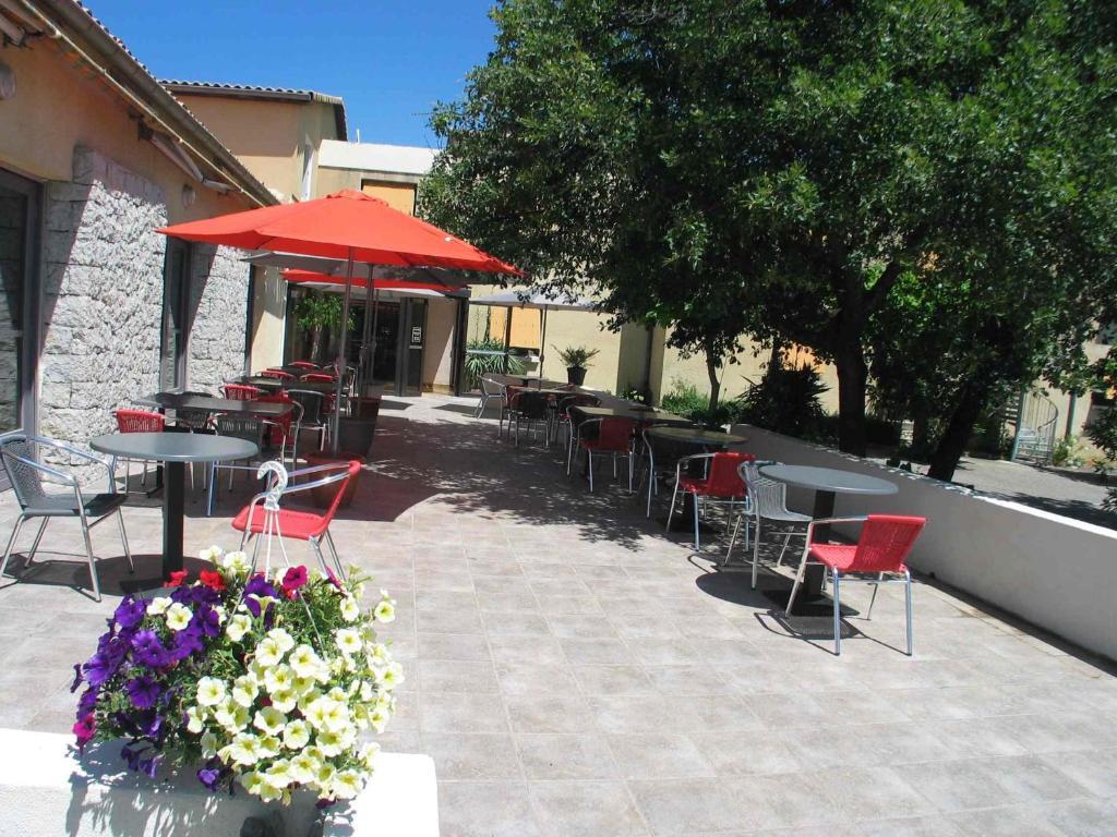 Hotel Les Persedes Lavilledieu  Exterior foto
