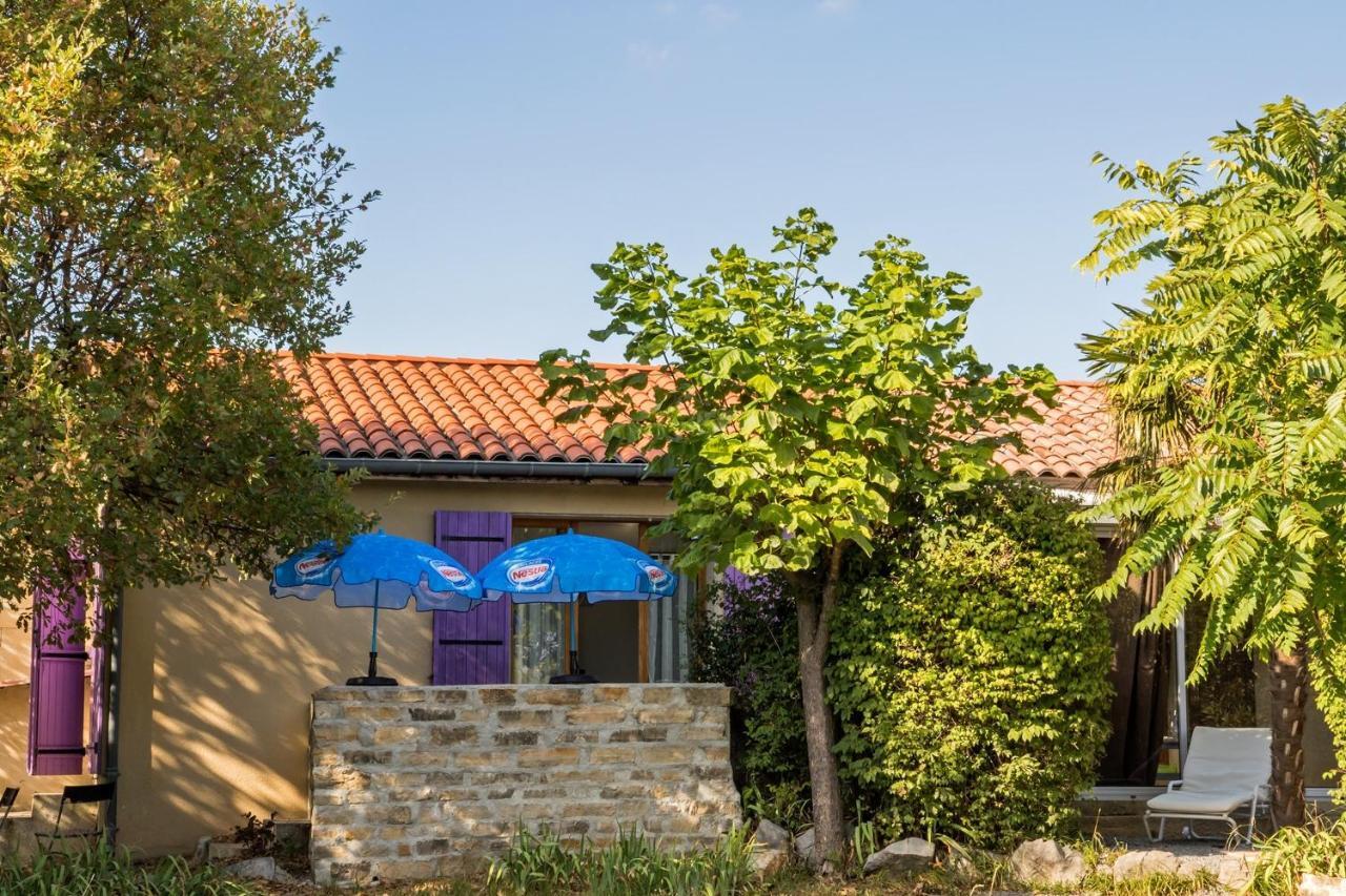 Hotel Les Persedes Lavilledieu  Exterior foto