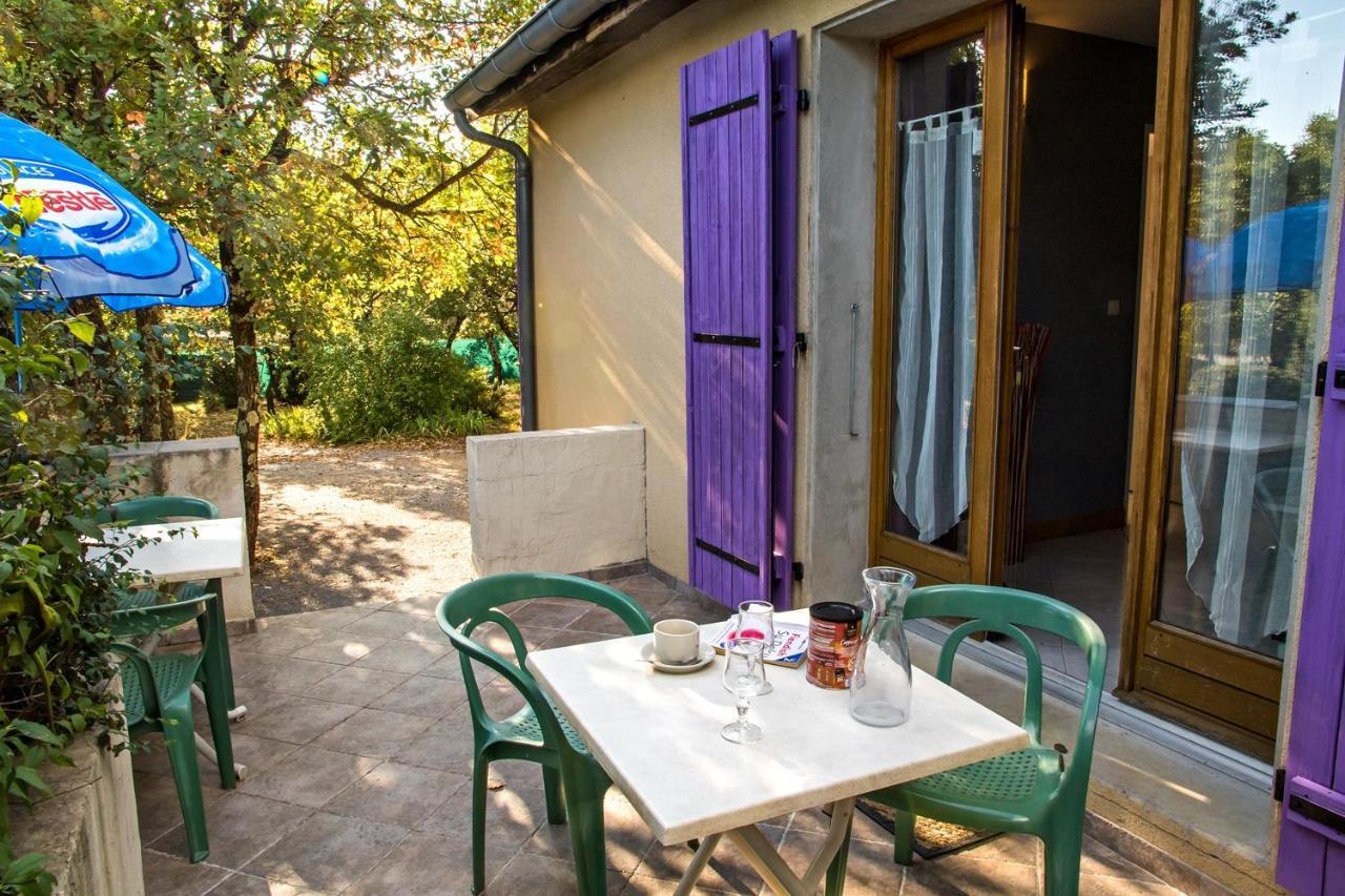 Hotel Les Persedes Lavilledieu  Exterior foto